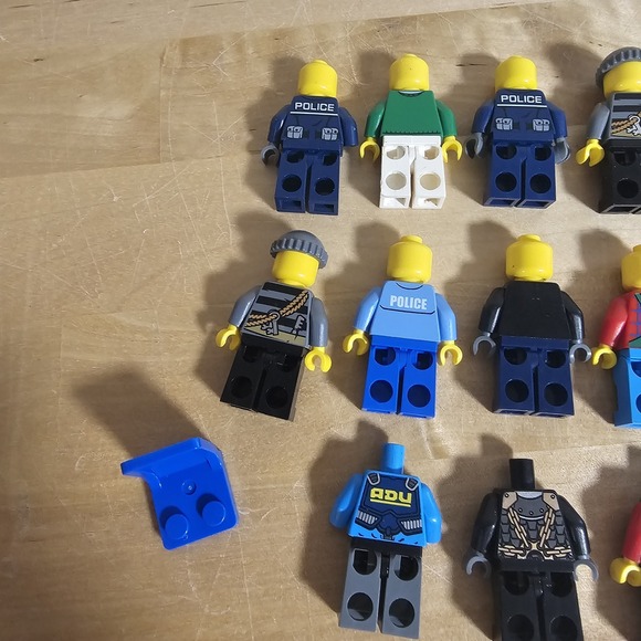 Lego‎ Minifigure And Parts Lot Mixed Sets & Types Read Description #4 - Picture 5 of 6